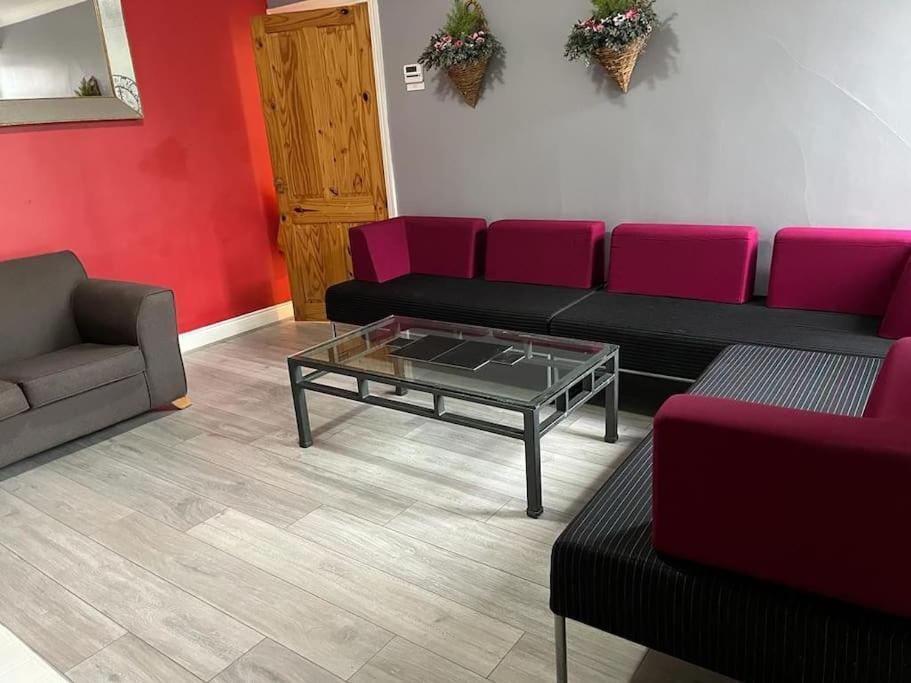 Ovington Grove 2 Fully Equipped Kitchen Free Parking 3 Bedrooms Netflix نيوكاسل أبون تاين المظهر الخارجي الصورة