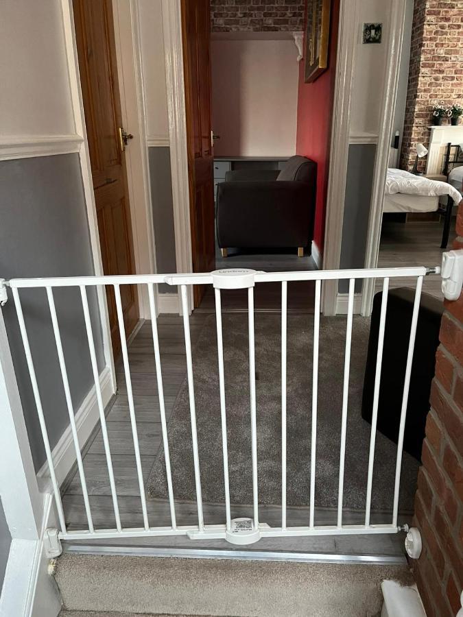 Ovington Grove 2 Fully Equipped Kitchen Free Parking 3 Bedrooms Netflix نيوكاسل أبون تاين المظهر الخارجي الصورة